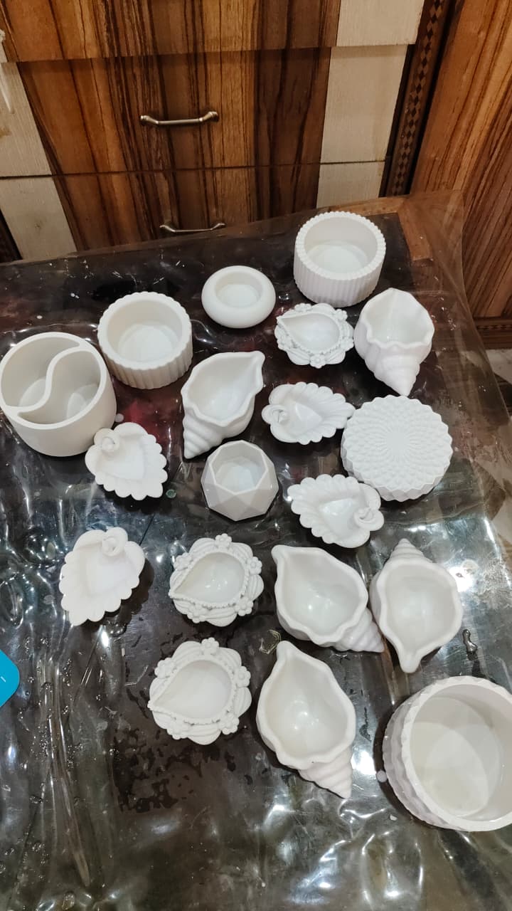 ✨ Eco-Friendly Concrete Jars