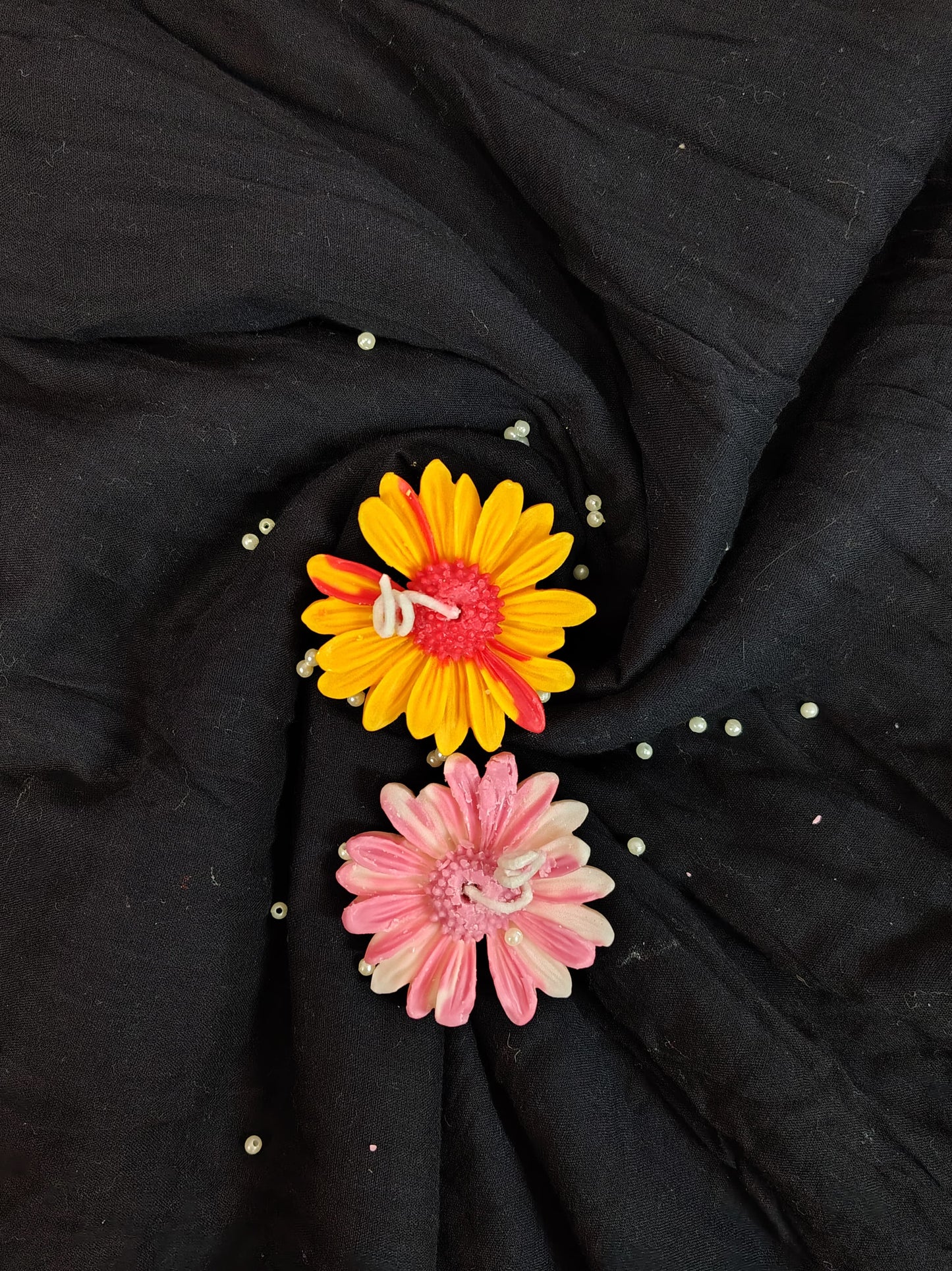 🌼 Daisy Floating Candle – Blooming Light, Floating Delight 🌼